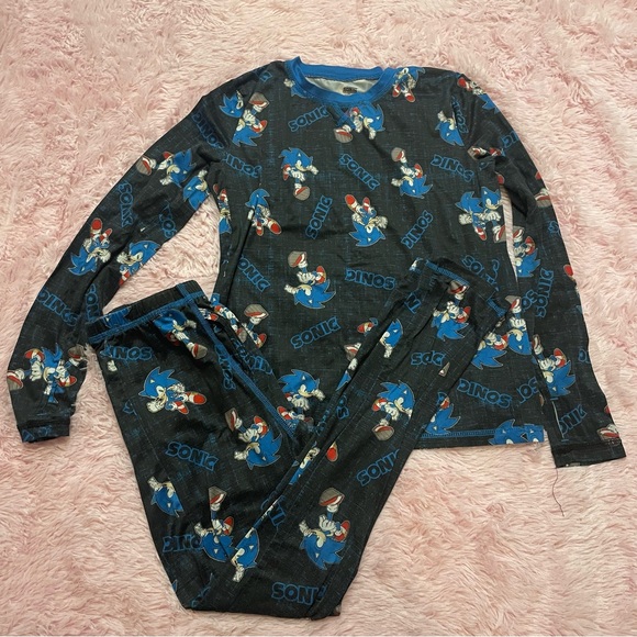 🎀5/$25🎀 Cuddl Duds Sonic the Hedgehog base layer set boys large - Picture 2 of 13